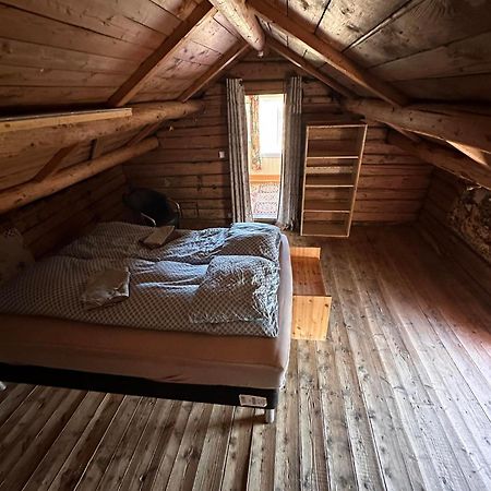 Moskenes Vacation Homes Buitenkant foto
