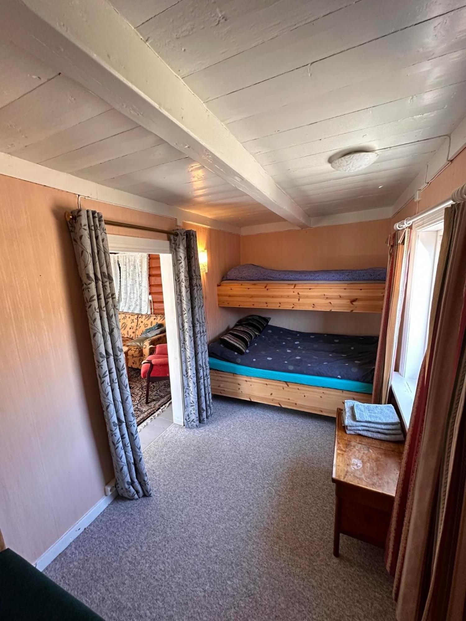 Moskenes Vacation Homes Buitenkant foto