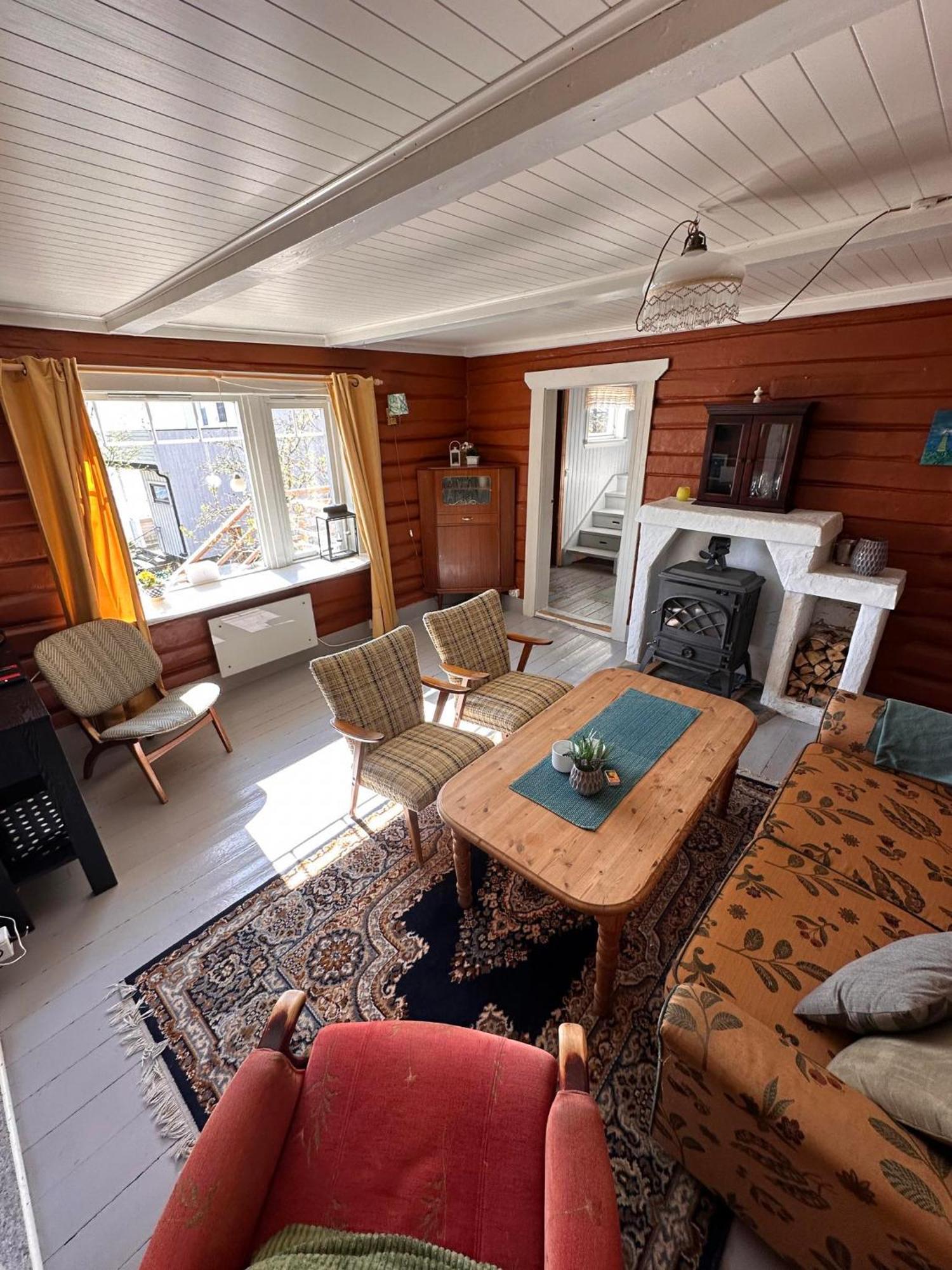 Moskenes Vacation Homes Buitenkant foto
